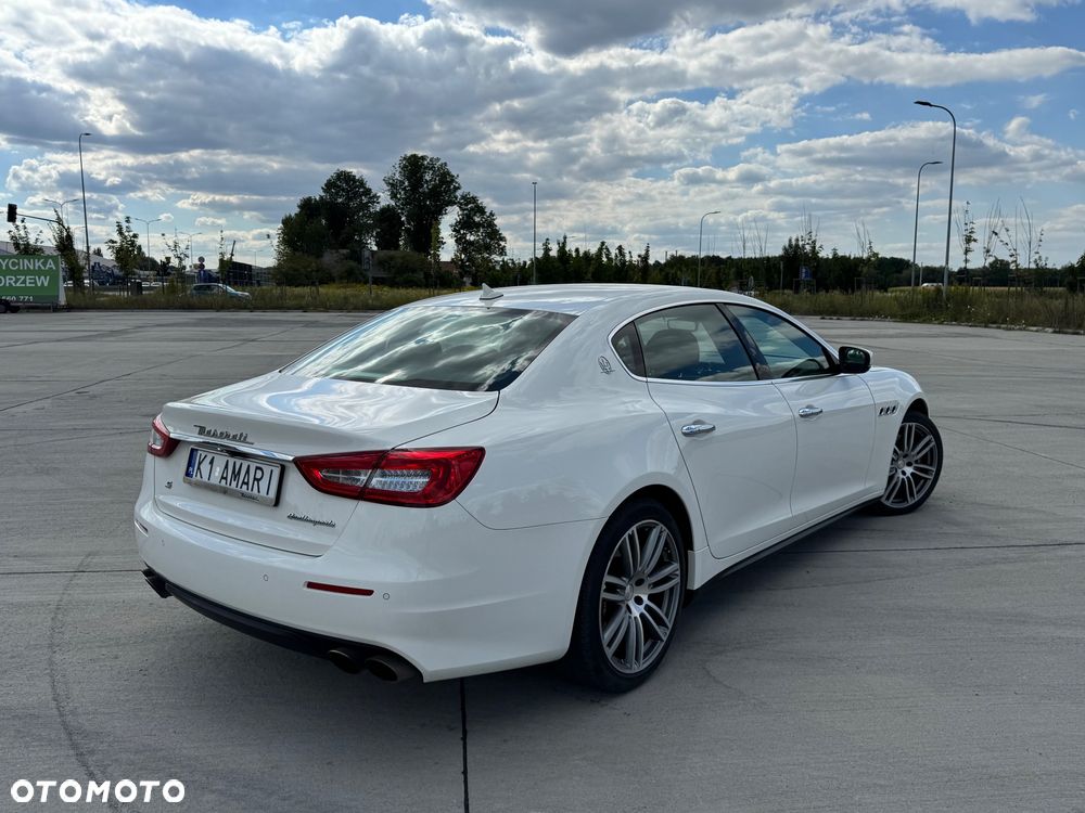 Maserati Quattroporte S - 4