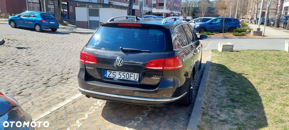 Volkswagen Passat 1.6 TDI Comfortline - 9