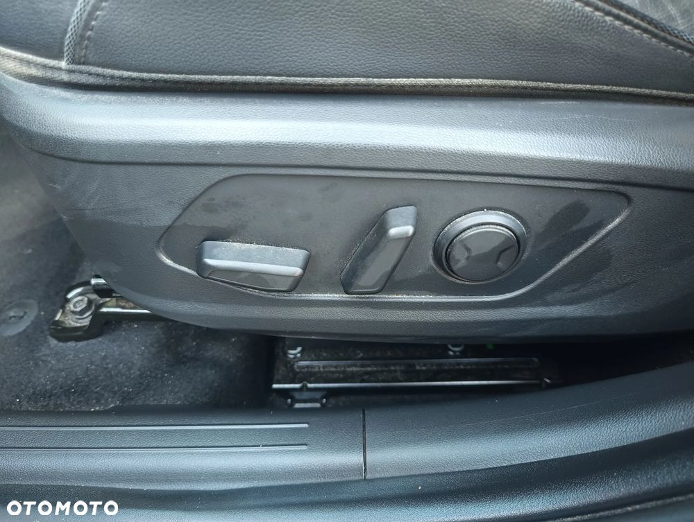 Hyundai Tucson 1.6 CRDi 48V-Hybrid 2WD DCT N Line - 13