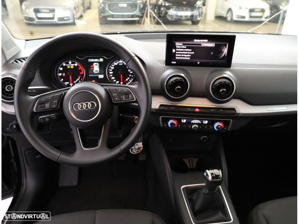 Audi Q2 30 TFSI Advanced — fotografia 14