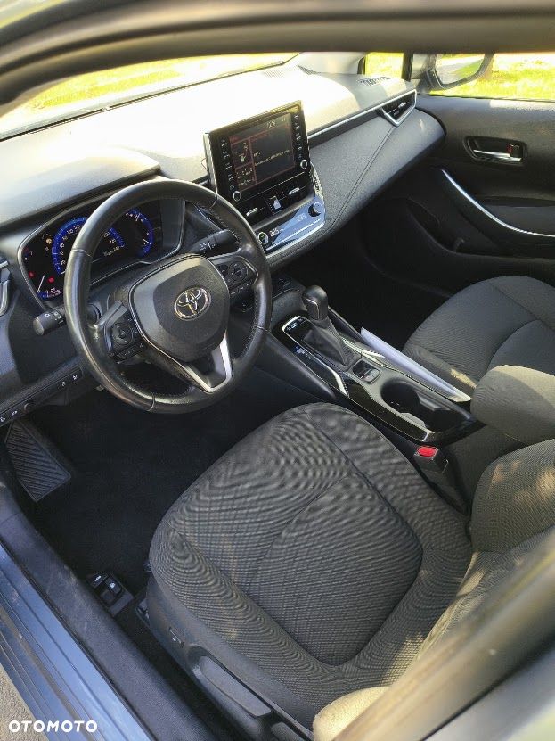 Toyota Corolla 1.8 Hybrid Executive - 9