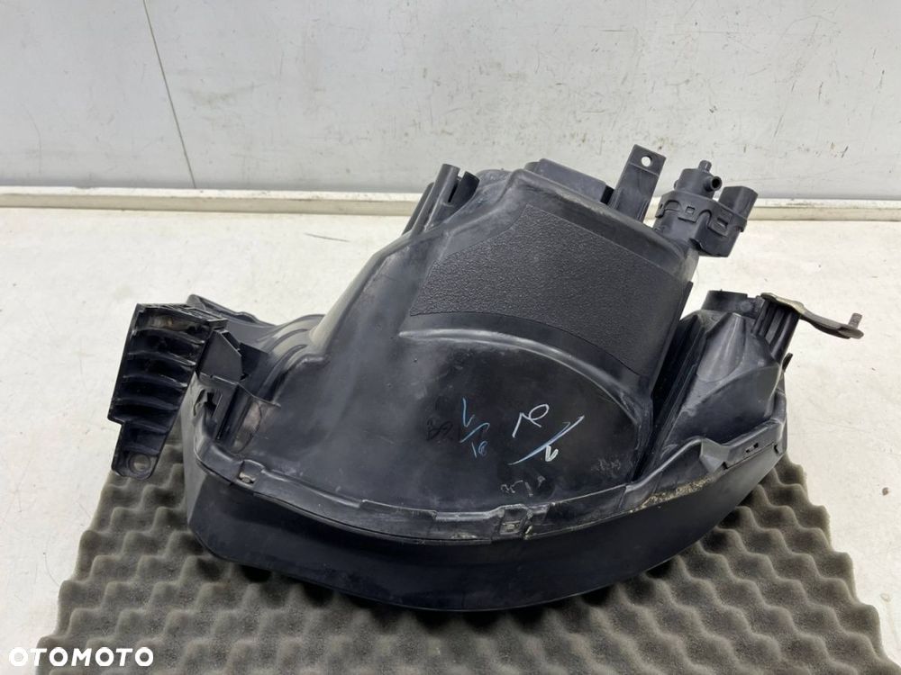 Lampa reflektor Mitsubishi L200 KA KB 05-10r. PRAWA przednia H4 oryginalna prawy przód EU 8301b462 - 14