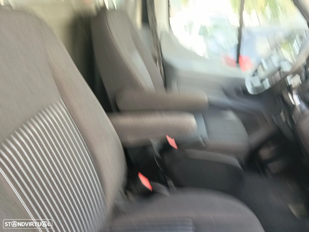 Ford Transit - 15
