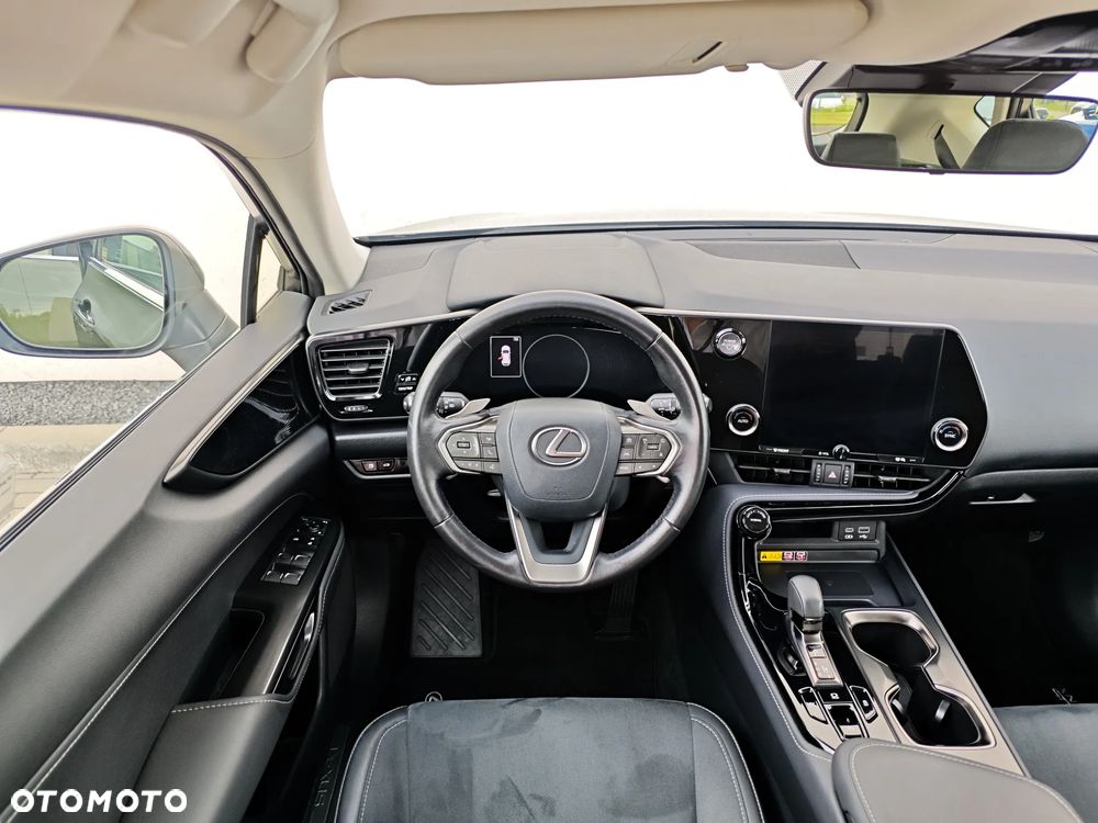 Lexus NX 350h Elegance 2WD - 15