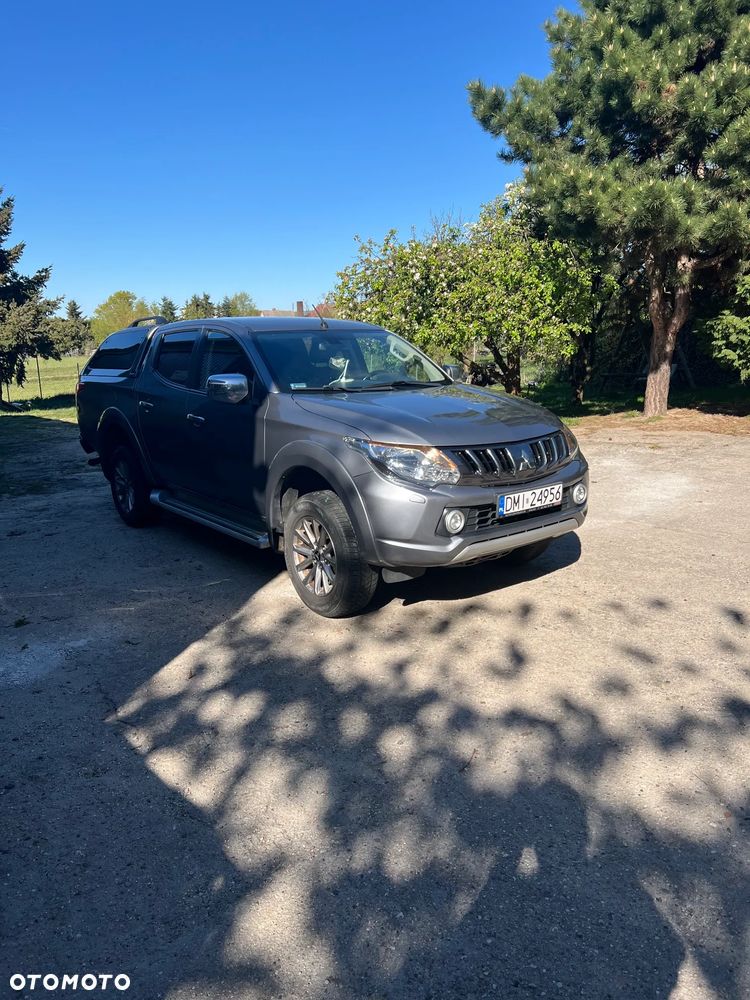 Mitsubishi L200 2.4 d DC Intense + - 2