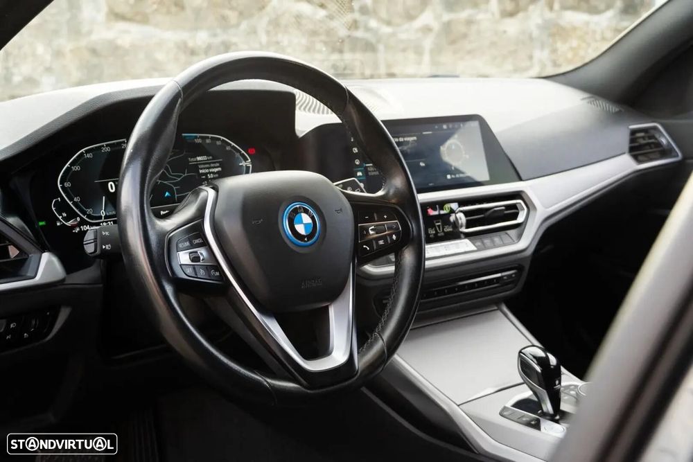 BMW 320 - 8