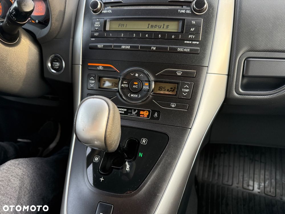 Toyota Auris 1.6 MultiMode Executive - 23