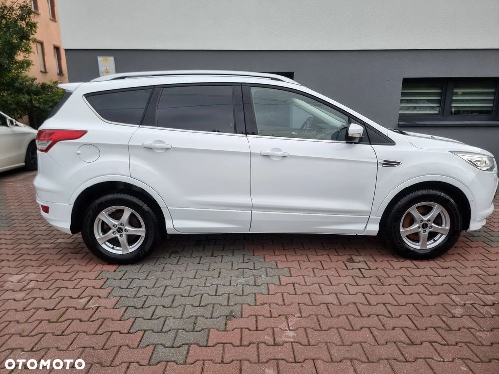 Ford Kuga 2.0 TDCi 4x4 Titanium - 4