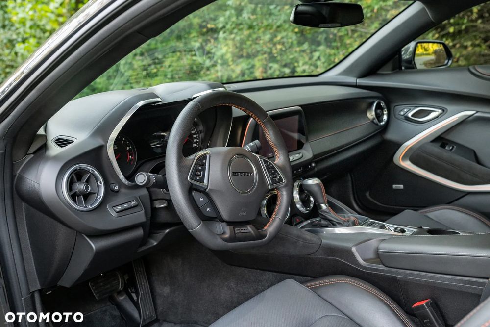 Chevrolet Camaro - 16