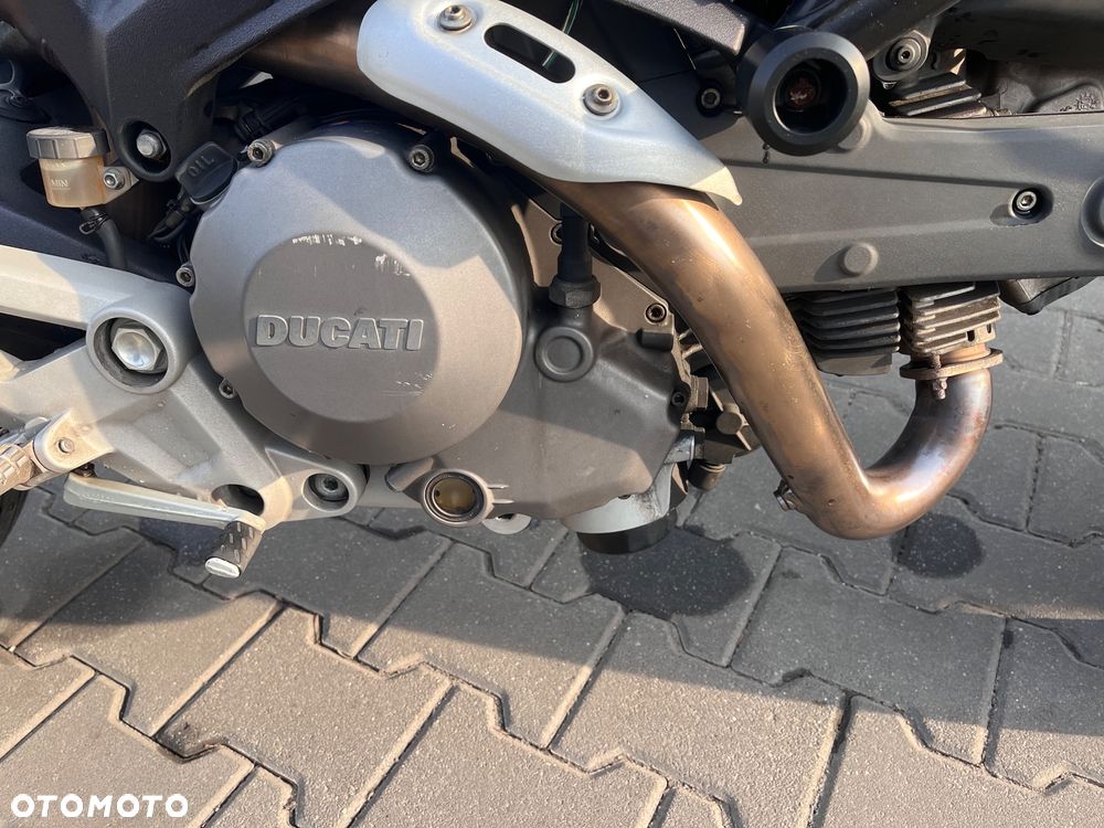 Ducati Monster - 9
