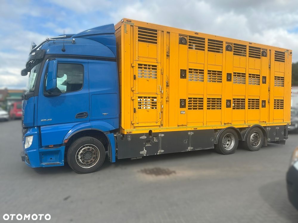 Mercedes-Benz Actros 2545 | Menke 3 poziomy do transportu zwierząt | Wentylacja | Poidła | EURO 6 | 6x2 - 3