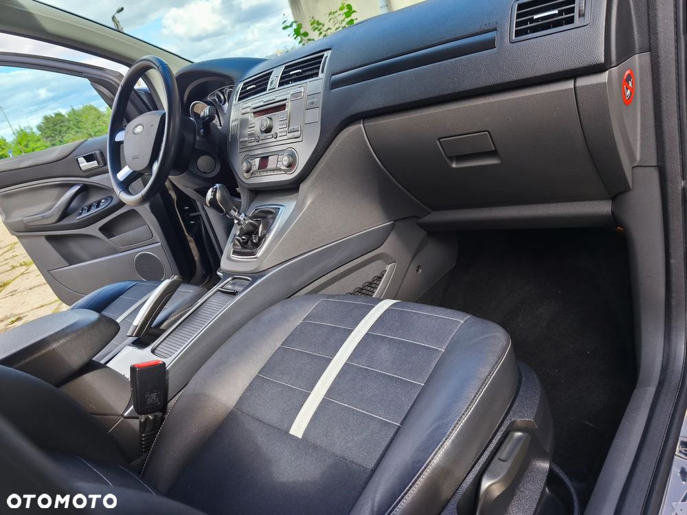 Ford Kuga 2.0 TDCi 4WD Titanium - 22