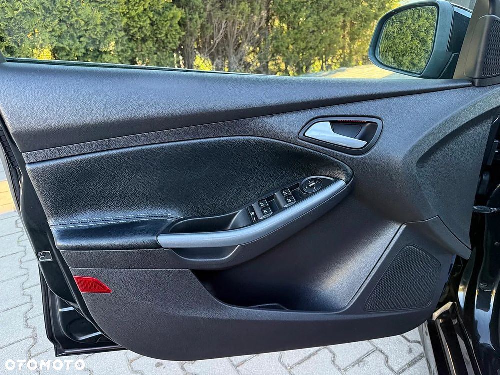 Ford Focus 1.6 TDCi ECOnetic 88g Start-Stopp-System Titanium - 22