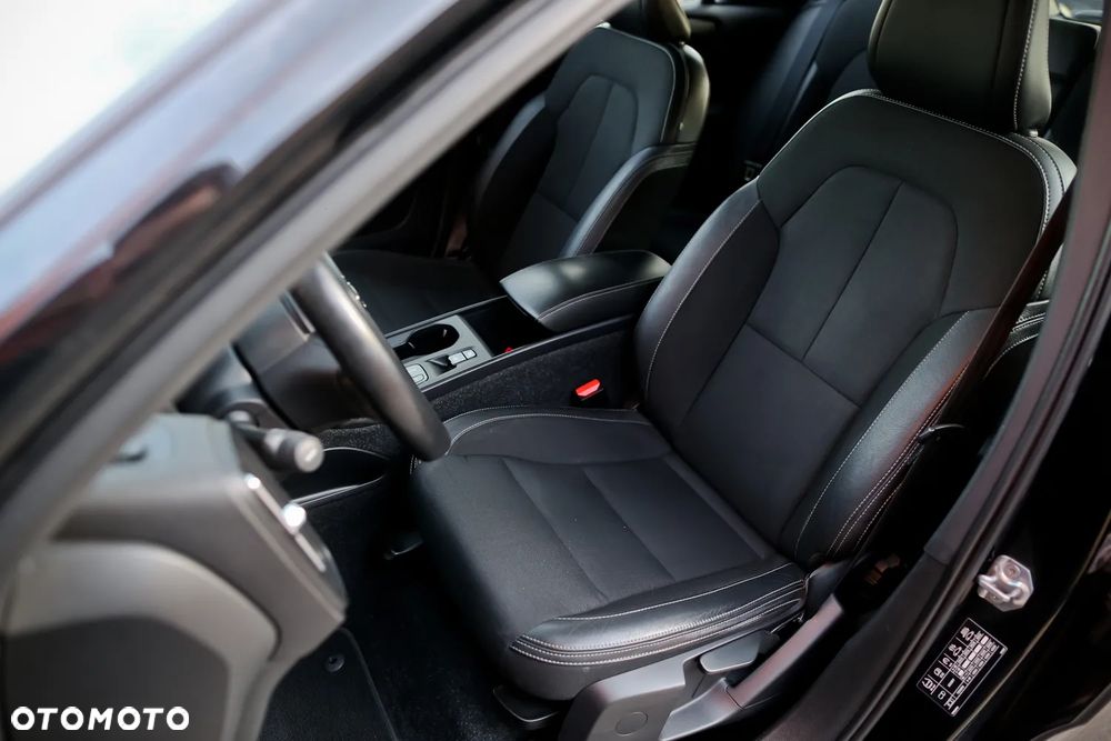 Volvo XC 40 D3 AWD Geartronic Inscription - 19