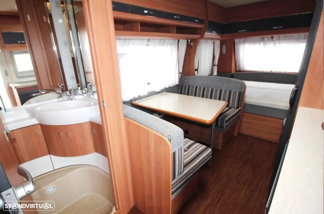 Hobby de-luxe - 12