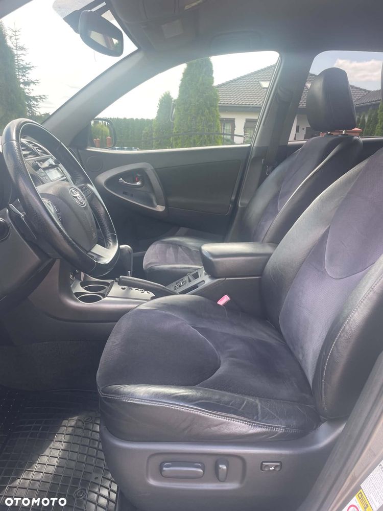 Toyota RAV4 2.2 D-4D 4x4 Executive - 22