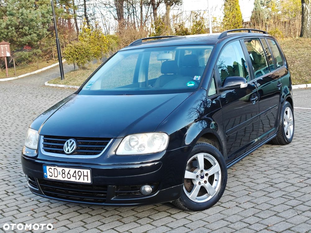 Volkswagen Touran 2.0 FSI Highline - 3