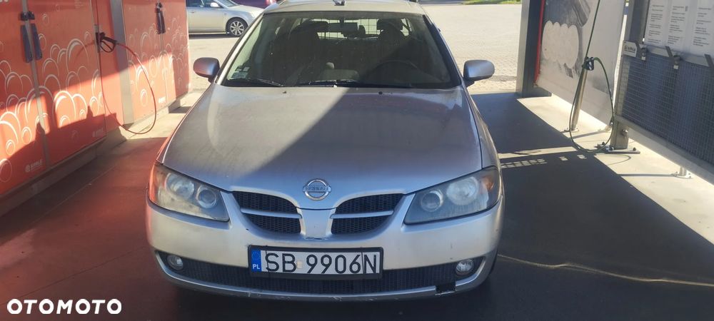 Nissan Almera