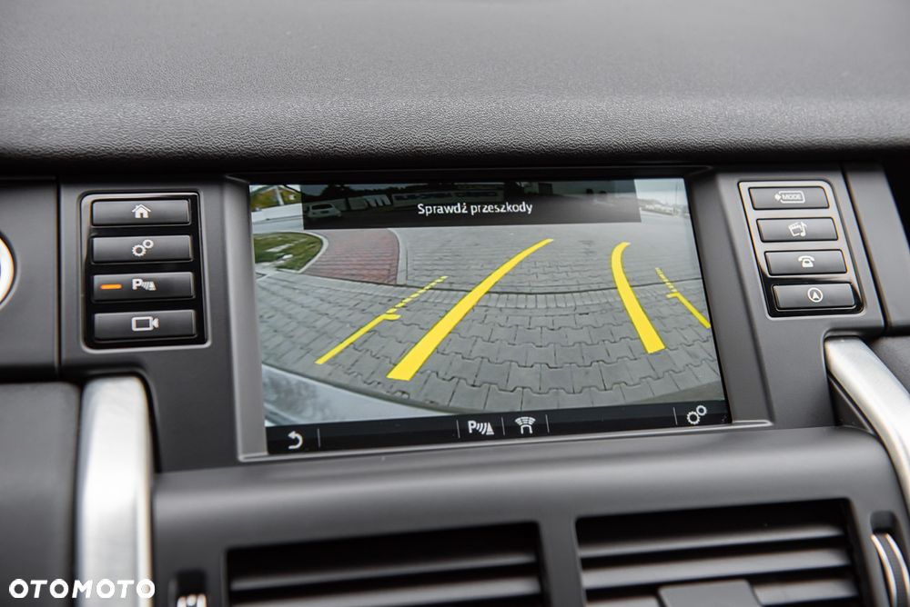 Land Rover Discovery Sport - 23