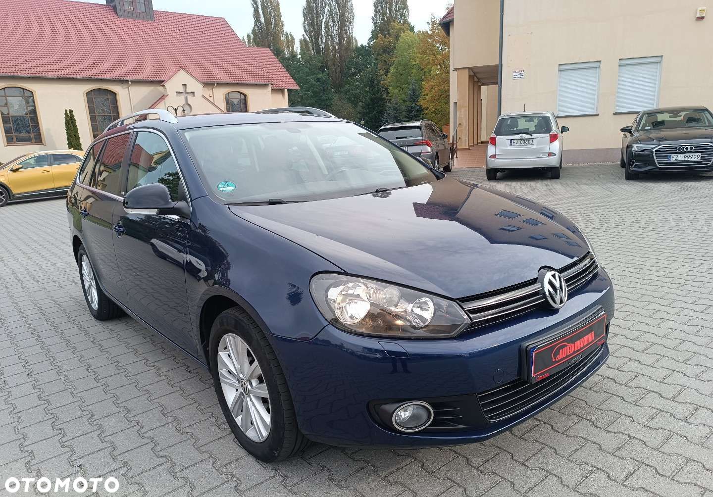 Volkswagen Golf - 1
