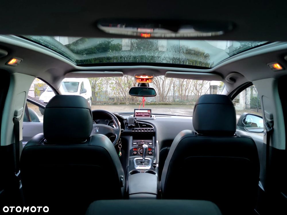 Peugeot 3008 1.6 HDi Premium - 10