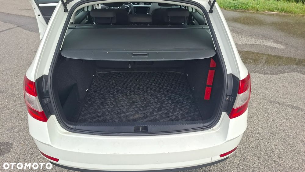 Skoda Octavia 1.6 TDI SCR Ambition - 14