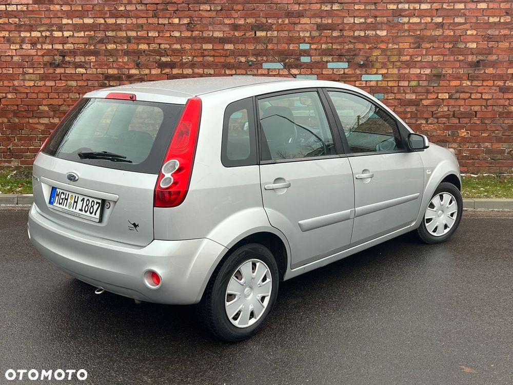 Ford Fiesta - 2