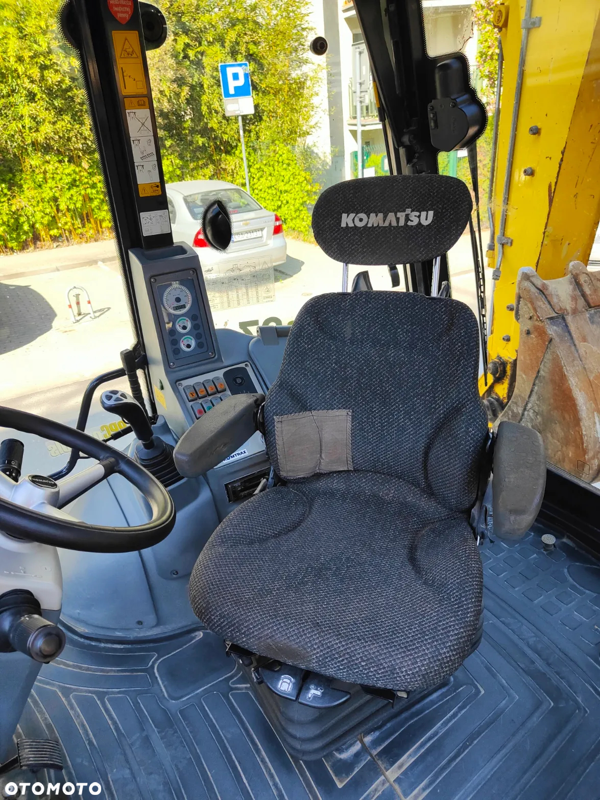 Komatsu WB97S - 11