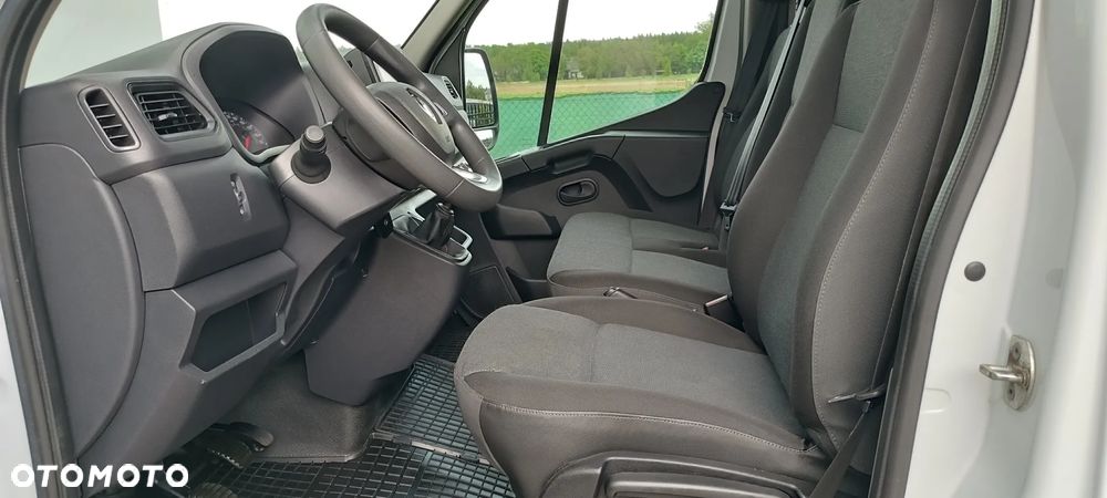 Renault Master - 22