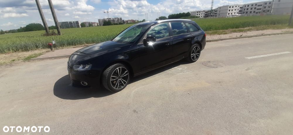 Audi A4 Avant 2.0 TDI - 10