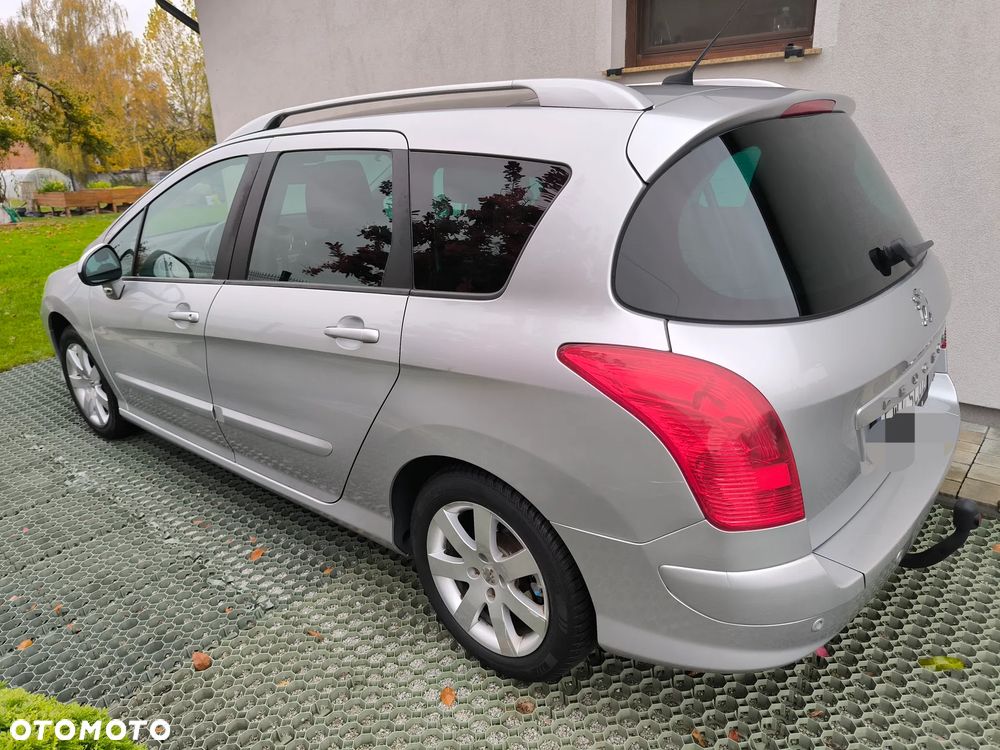Peugeot 308 2011 photo 5