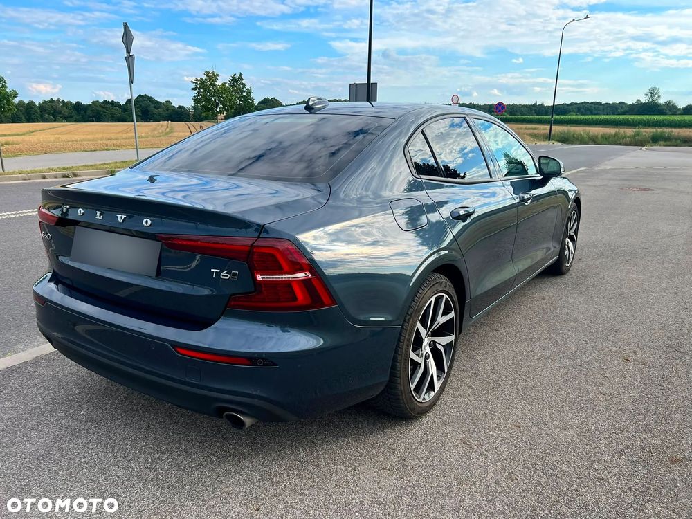 Volvo S60 T6 AWD Momentum Pro - 3