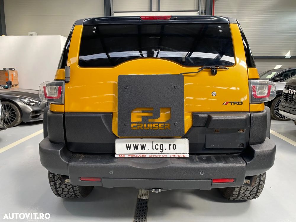 Toyota FJ - 4