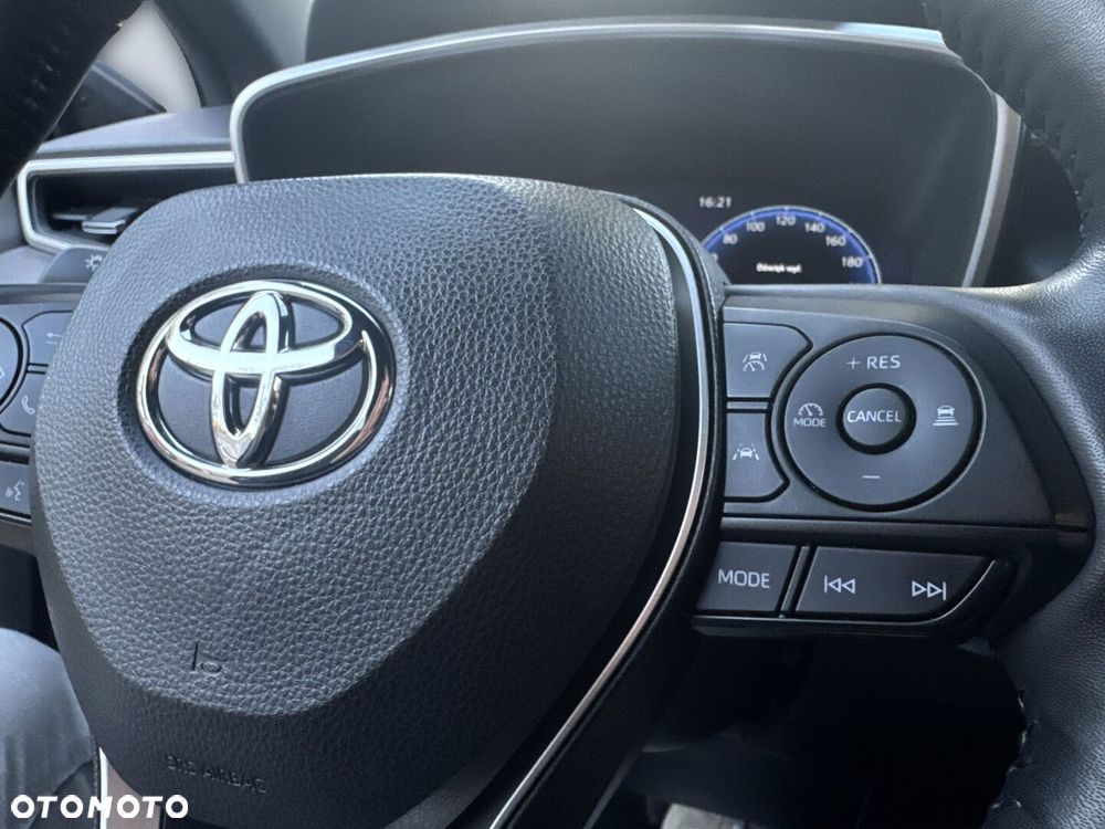 Toyota Corolla Cross - 18