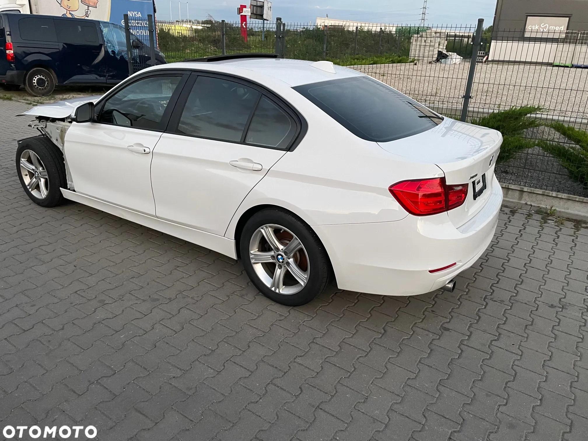 BMW Seria 3 320i - 2
