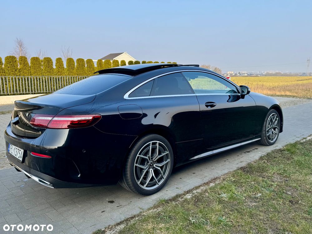 Mercedes-Benz Klasa E 220 d 4Matic 9G-TRONIC AMG Line - 23