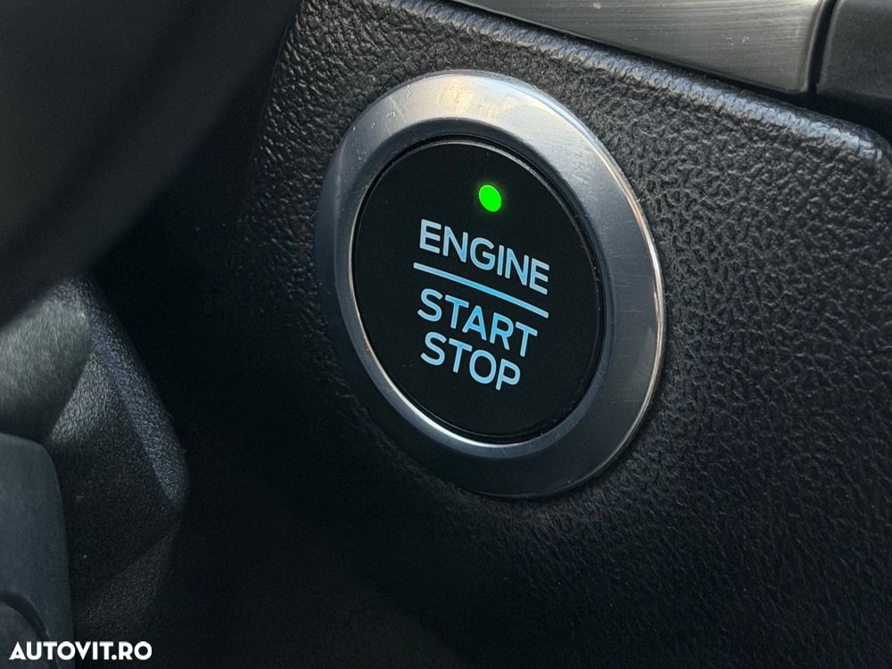 Ford Focus 1.5 TDCi Powershift Titanium - 24