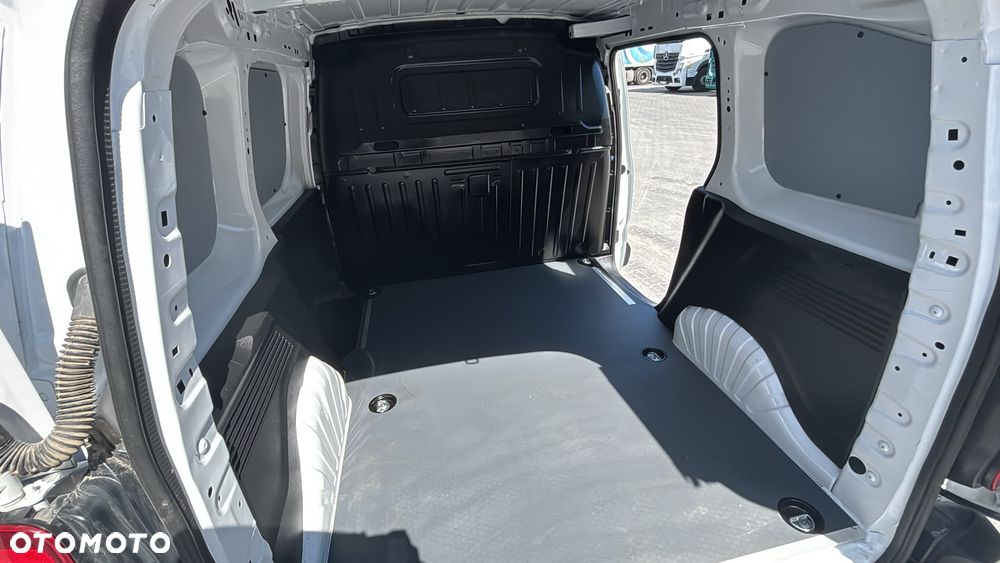 Toyota Proace City - 8