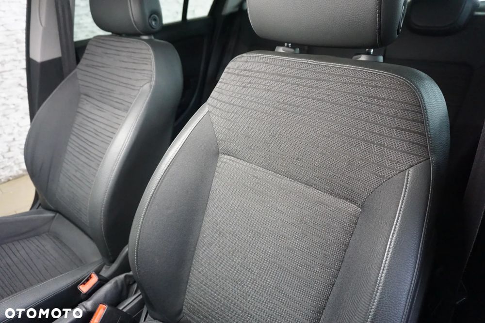 Opel Corsa 1.2 16V Cosmo - 22