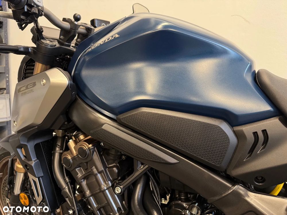 Honda CB - 23