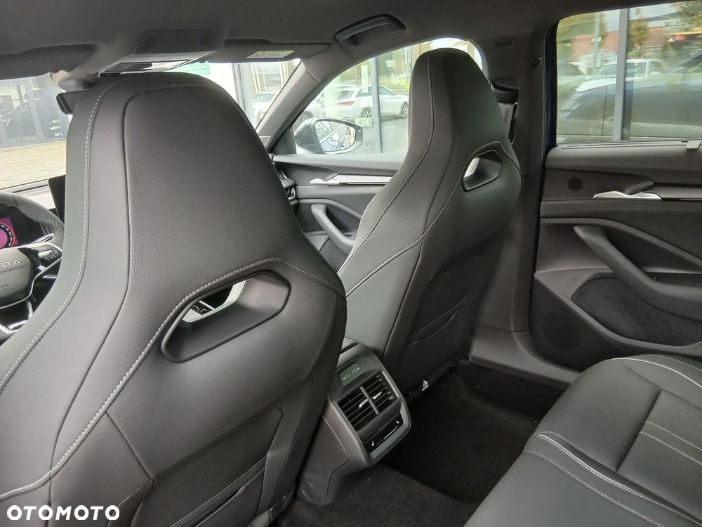 Skoda Superb 2.0 TSI Sportline DSG - 13