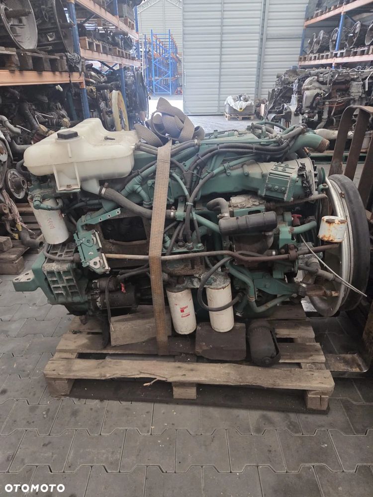 SILNIK VOLVO FL D6B EURO 3 - 4