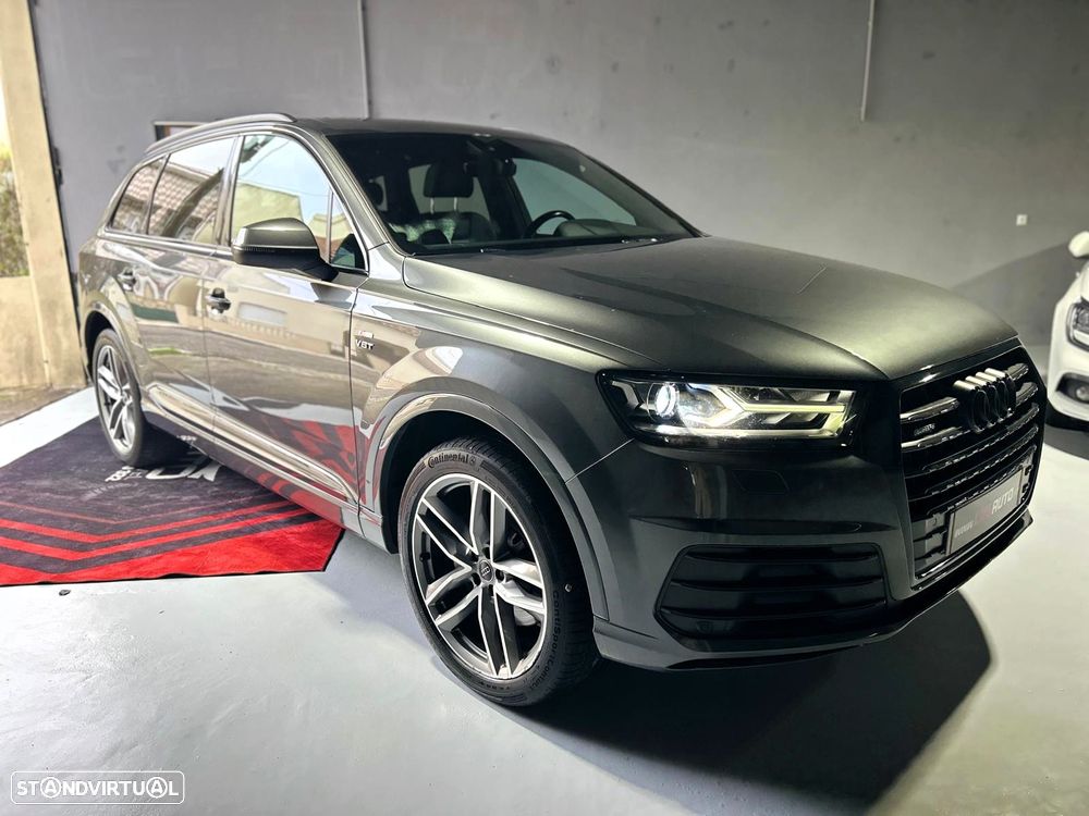 Audi Q7 3.0 TDI quattro S-line Tiptronic 7L - 7