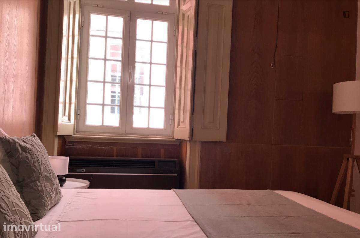 Quarto - localizado em Alameda Lisbon - Grande imagem: 3/12