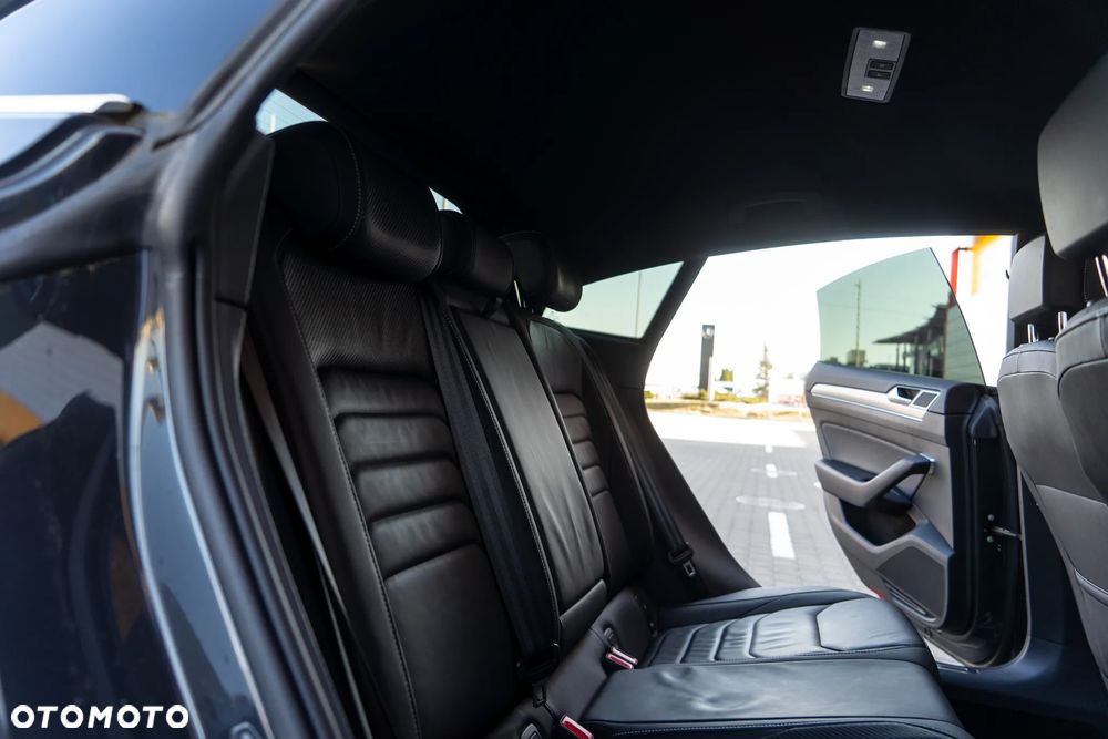 Volkswagen Arteon 2.0 TSI R-Line DSG - 27