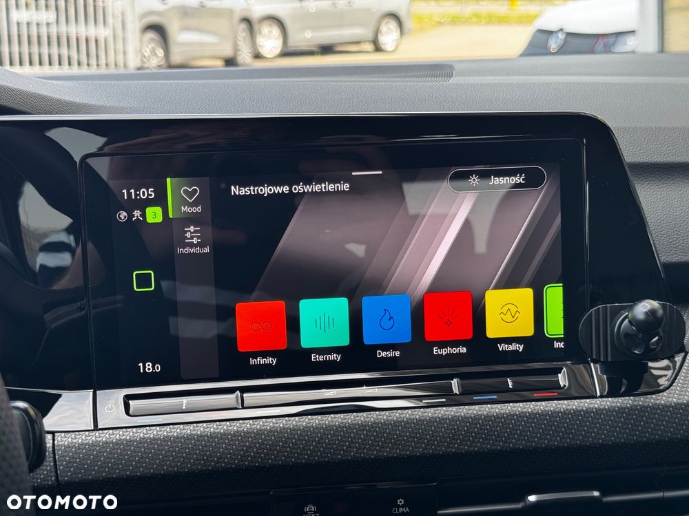 Volkswagen Golf 1.5 eTSI EVO R-Line DSG - 18