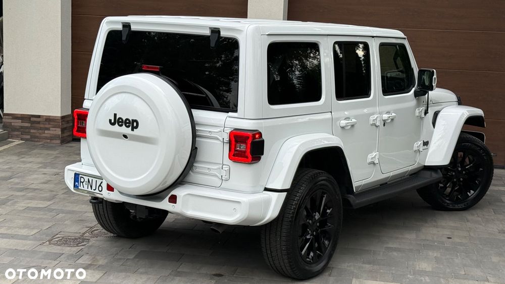 Jeep Wrangler - 12