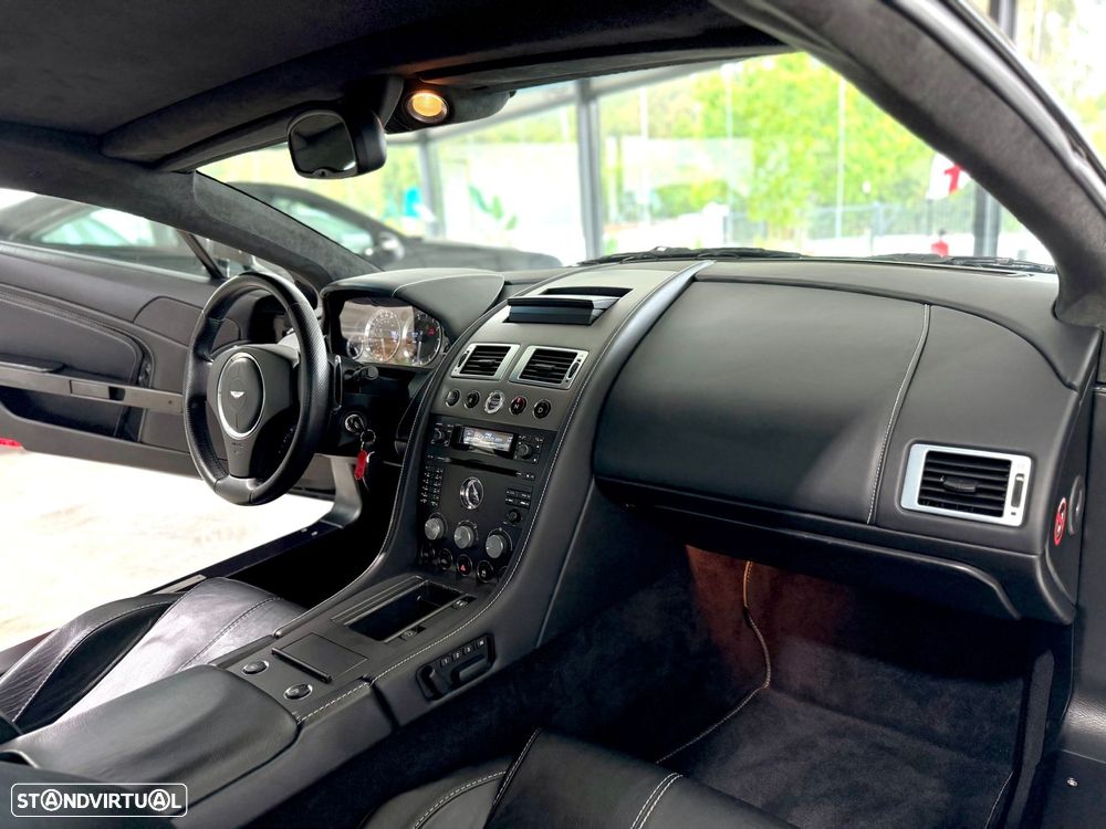 Aston Martin Vantage Coupe V8 Sportshift - 18