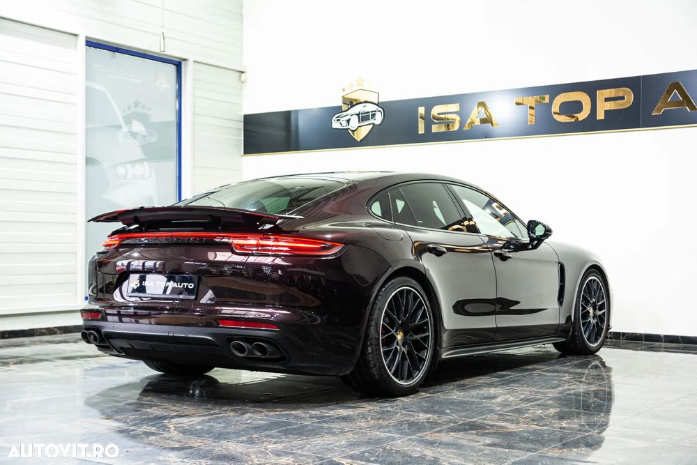 Porsche Panamera GTS - 4