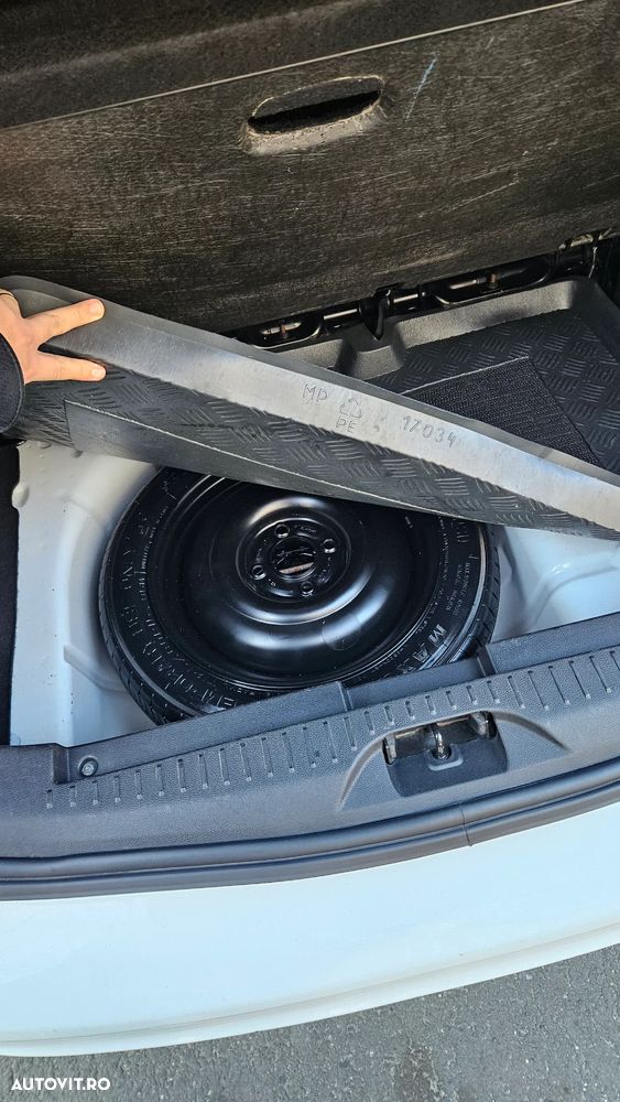 Ford B-Max 1.6 TDCi DPF Titanium - 9